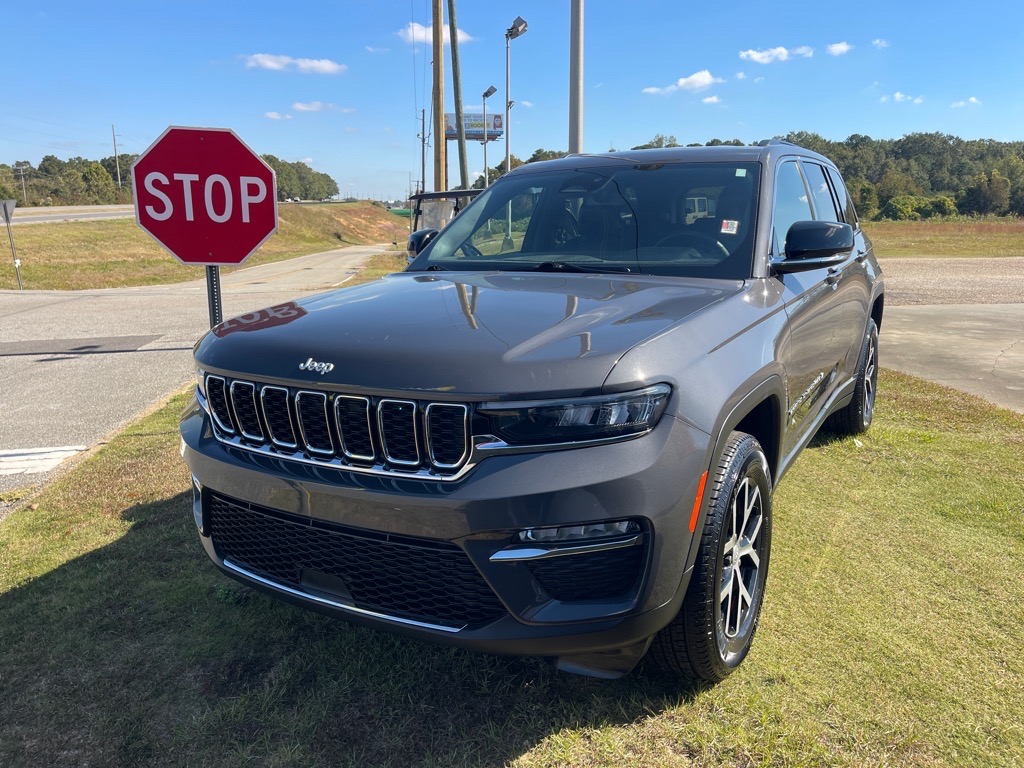 2024 Jeep Grand Cherokee Limited's photo