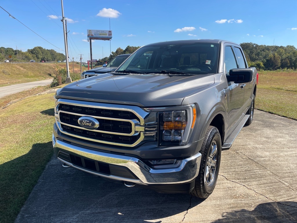2021 Ford F-150 XLT's photo