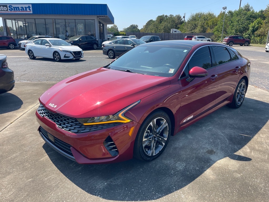 2022 Kia K5 EX's photo