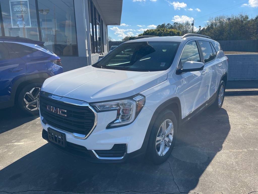 2022 GMC Terrain SLE's photo