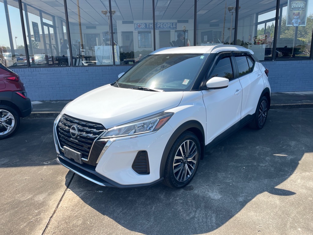 2022 Nissan Kicks SV's photo